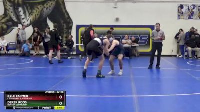 JV-20 lbs Round 2 - Kyle Farmer, Cedar Rapids Jefferson vs Derek Roos, Benton Community