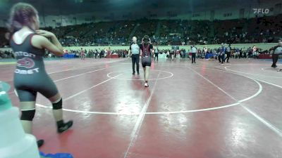 120 lbs Consi Of 16 #1 - Chloe Medlock, Hefner Middle School vs Liliana Dobrinski, Hinton Comets