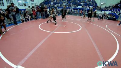 90 lbs Quarterfinal - Kyzer Rochelle, MCTC vs Julietta Valencia, Midwest City Bombers Youth Wrestling Club