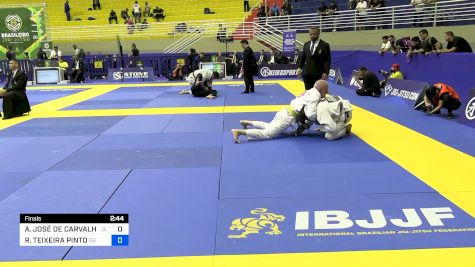 ADELSON JOSÉ DE CARVALHO FERREIR vs REGINALDO TEIXEIRA PINTO 2024 Brasileiro Jiu-Jitsu IBJJF