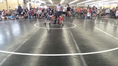 40 lbs Consi Of 8 #2 - Owen Christman, Stroudsburg vs Julian Vonlangen, Afton