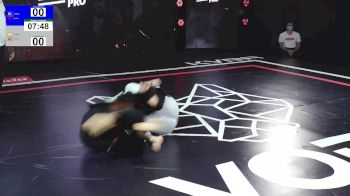 Mauricio Oliveira Cuts Through Open Guard With Simple Pass